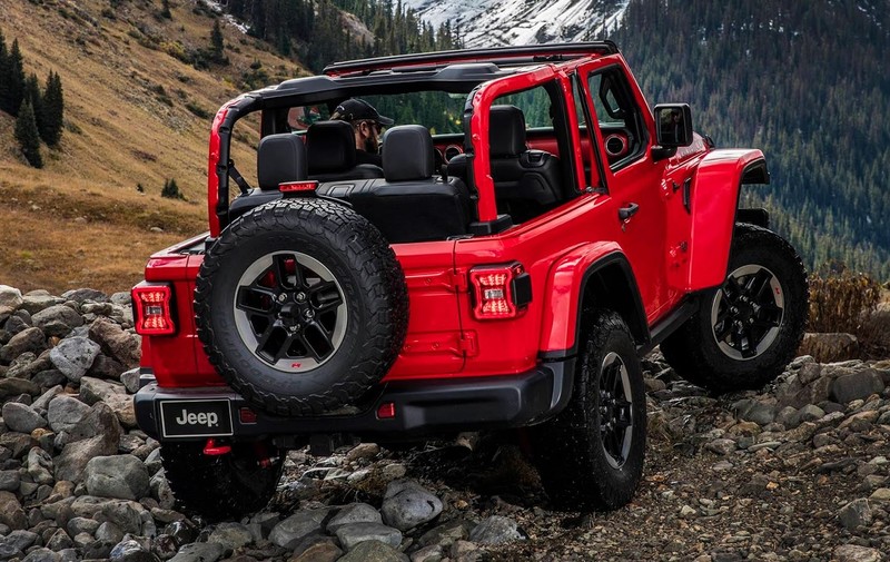 越野硬漢正式曝光 新一代《Jeep Wrangler》藍哥洛杉磯車展亮相 越野硬漢正式曝光 新一代《Jeep Wrangler》藍哥洛杉磯車展亮相