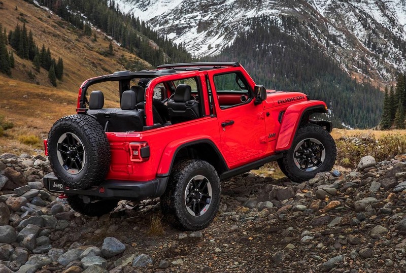 越野硬漢正式曝光 新一代《Jeep Wrangler》藍哥洛杉磯車展亮相 越野硬漢正式曝光 新一代《Jeep Wrangler》藍哥洛杉磯車展亮相