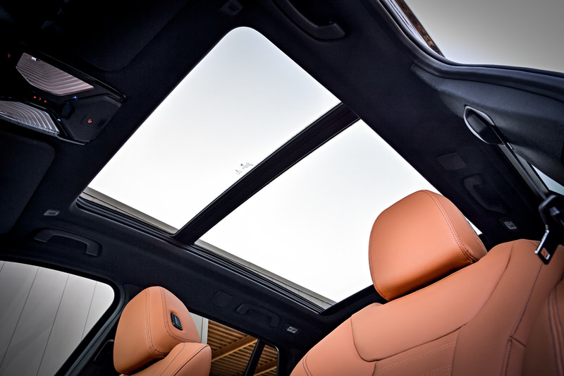 30i車型全面降價3萬元 新世代《BMW X3》239萬元起正式登台發表 30i車型全面降價3萬元 新世代《BMW X3》239萬元起正式登台發表