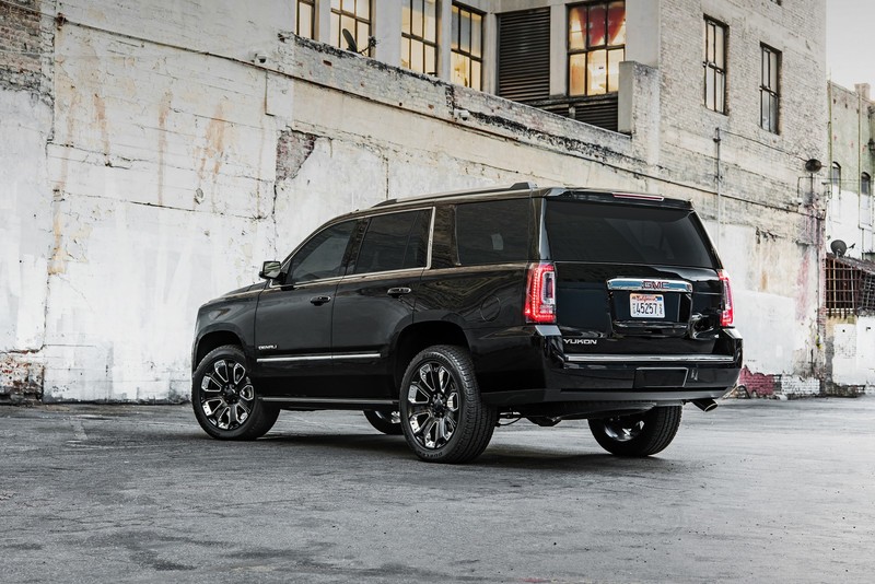 《GMC Yukon Denali Ultimate Black Edition》洛杉磯車展酷黑登場 《GMC Yukon Denali Ultimate Black Edition》洛杉磯車展酷黑登場