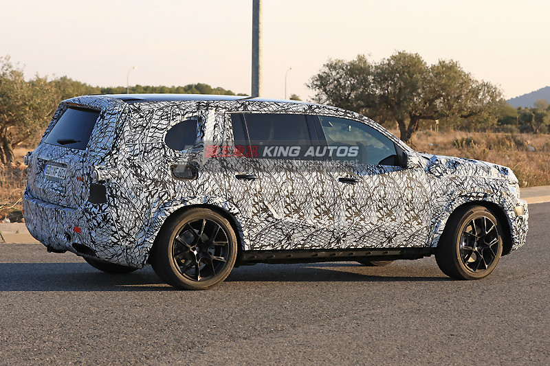 全新MHA底盤打造 新世代《Mercedes-Benz GLS》預計2019年問世 全新MHA底盤打造 新世代《Mercedes-Benz GLS》預計2019年問世