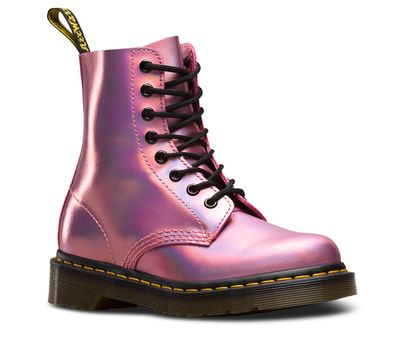 派對我最型 《Dr. Martens》2017 耶誕新品 派對我最型 《Dr. Martens》2017 耶誕新品