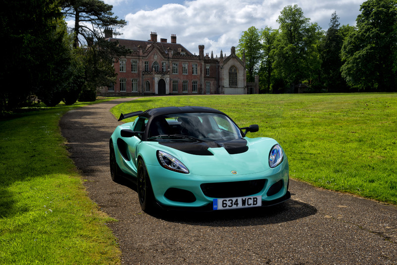 新東家撐腰 《Lotus》未來將與《Ferrari》《Porsche》較量 新東家撐腰 《Lotus》未來將與《Ferrari》《Porsche》較量