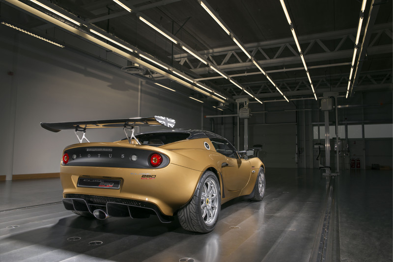 新東家撐腰 《Lotus》未來將與《Ferrari》《Porsche》較量 新東家撐腰 《Lotus》未來將與《Ferrari》《Porsche》較量