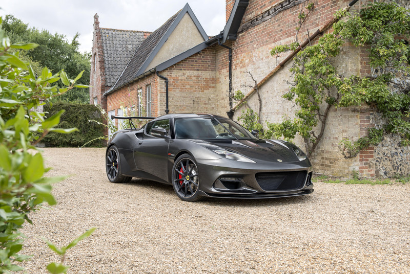 新東家撐腰 《Lotus》未來將與《Ferrari》《Porsche》較量 新東家撐腰 《Lotus》未來將與《Ferrari》《Porsche》較量