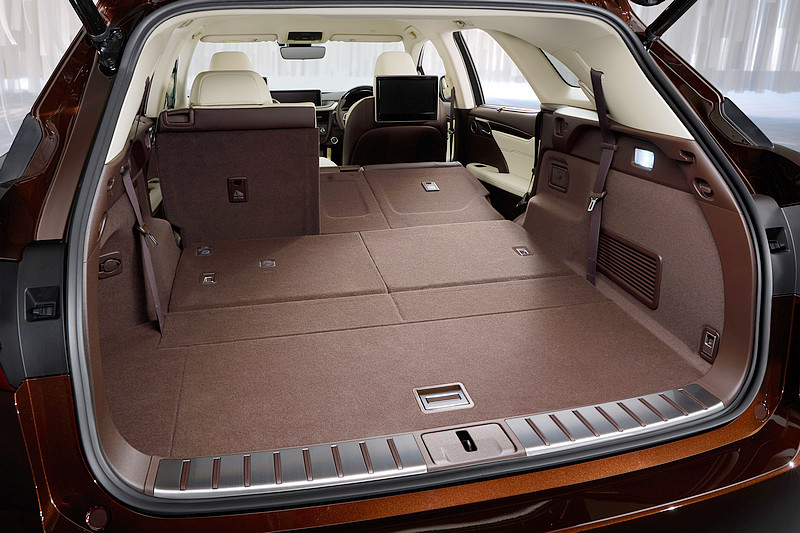 回師日本LSUV戰場 《Lexus RX 450hL》報價769萬日圓展開販售 回師日本LSUV戰場 《Lexus RX 450hL》報價769萬日圓展開販售