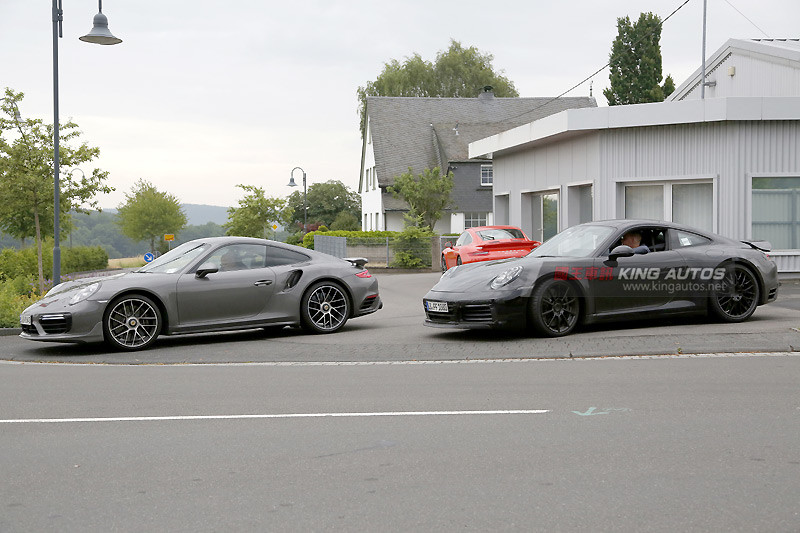 難敵數位化趨勢 新世代《Porsche 911》內裝設計完整露出 難敵數位化趨勢 新世代《Porsche 911》內裝設計完整露出