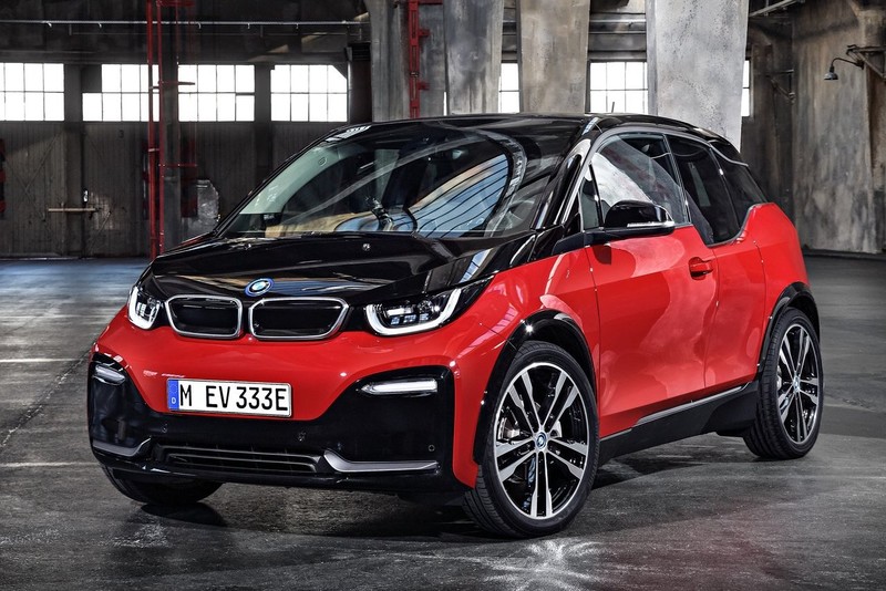全新《X2》搶先抵台預賞 《BMW》公佈2018台北車展參展車單 全新《X2》搶先抵台預賞 《BMW》公佈2018台北車展參展車單
