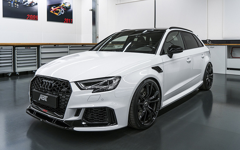 500hp級數性能上身 ABT操刀《Audi RS 3 Sportback》創造究極四環鋼砲 500hp級數性能上身 ABT操刀《Audi RS 3 Sportback》創造究極四環鋼砲