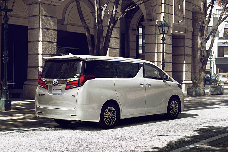 日規《Toyota Alphard》發表小改款車型 全車系標配二代TSS主動安全系統 日規《Toyota Alphard》發表小改款車型 全車系標配二代TSS主動安全系統