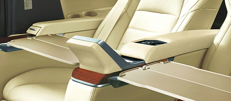 400萬級私密享受 《Toyota Alphard Royal Lounge》四人座完裝車同步發表 400萬級私密享受 《Toyota Alphard Royal Lounge》四人座完裝車同步發表