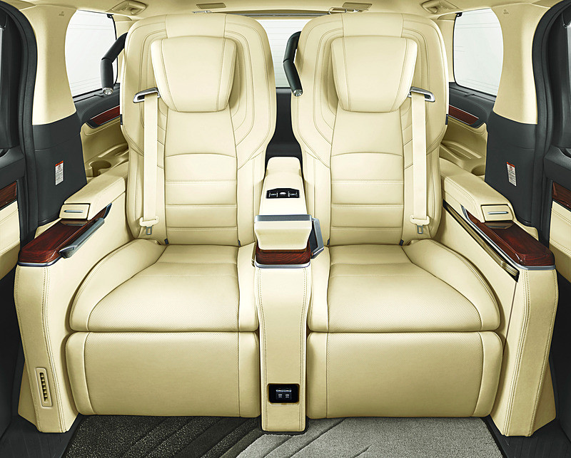 400萬級私密享受 《Toyota Alphard Royal Lounge》四人座完裝車同步發表 400萬級私密享受 《Toyota Alphard Royal Lounge》四人座完裝車同步發表