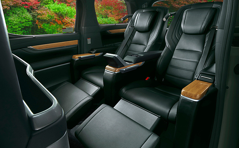 400萬級私密享受 《Toyota Alphard Royal Lounge》四人座完裝車同步發表 400萬級私密享受 《Toyota Alphard Royal Lounge》四人座完裝車同步發表