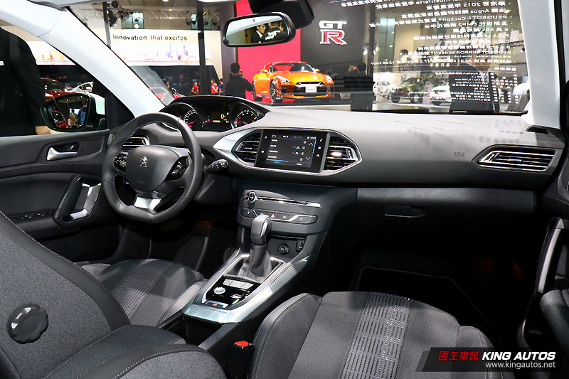 2018台北車展:《Peugeot》Traveller、小改308首發,5008 SUV展開預接單 2018台北車展:《Peugeot》Traveller、小改308首發,5008 SUV展開預接單