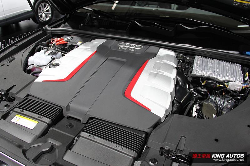 2018台北車展:《Audi RS 5 Coupé與SQ7 TDI》攜手上市 新世代《A8》預售同步開跑 2018台北車展:《Audi RS 5 Coupé與SQ7 TDI》攜手上市 新世代《A8》預售同步開跑