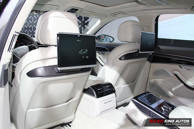 2018台北車展:《Audi RS 5 Coupé與SQ7 TDI》攜手上市 新世代《A8》預售同步開跑 2018台北車展:《Audi RS 5 Coupé與SQ7 TDI》攜手上市 新世代《A8》預售同步開跑