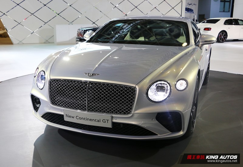 2018台北車展:《Aston Martin Vantage/Bentley Continental GT/McLaren》展演英 2018台北車展:《Aston Martin Vantage/Bentley Continental GT/McLaren》展演英