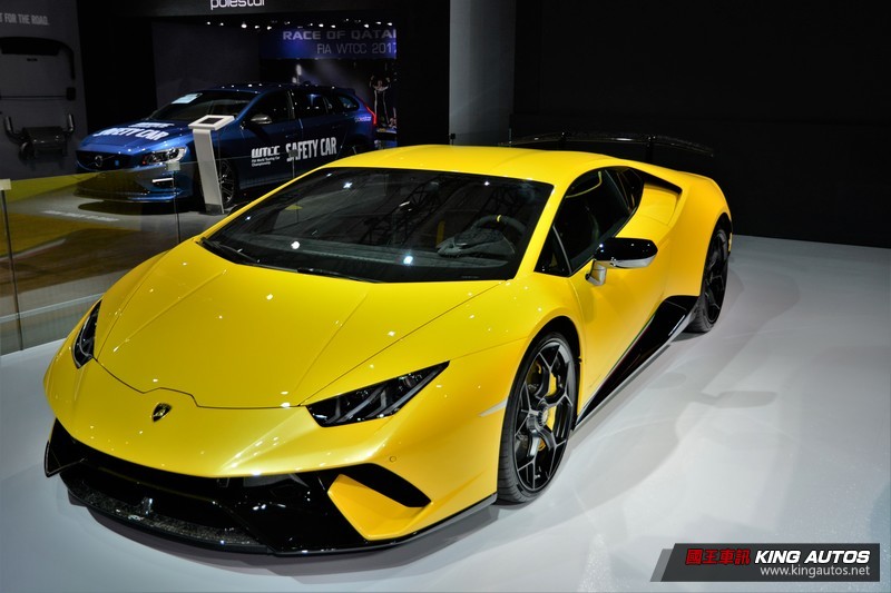 2018台北車展:《Lamborghini Huracán Super Trofeo EVO》霸氣亮相 義大利狂牛傾巢而出 2018台北車展:《Lamborghini Huracán Super Trofeo EVO》霸氣亮相 義大利狂牛傾巢而出