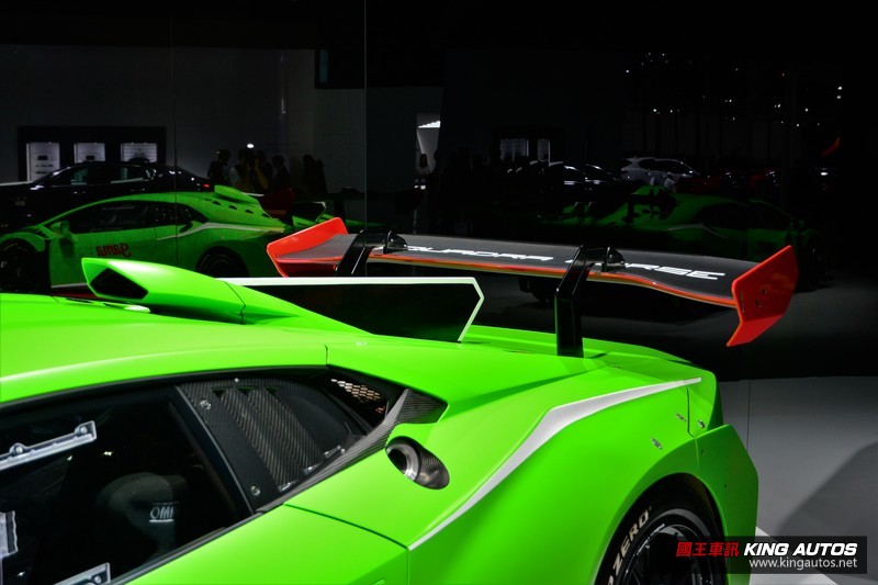 2018台北車展:《Lamborghini Huracán Super Trofeo EVO》霸氣亮相 義大利狂牛傾巢而出 2018台北車展:《Lamborghini Huracán Super Trofeo EVO》霸氣亮相 義大利狂牛傾巢而出
