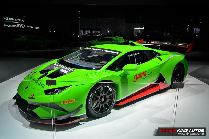 2018台北車展:《Lamborghini Huracán Super Trofeo EVO》霸氣亮相 義大利狂牛傾巢而出 2018台北車展:《Lamborghini Huracán Super Trofeo EVO》霸氣亮相 義大利狂牛傾巢而出