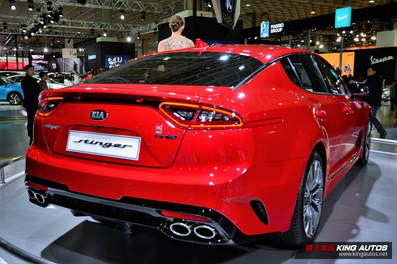 2018台北車展:《Kia》性能轎跑《Stinger》正式襲台 跨界休旅《Stonic》同步登場 2018台北車展:《Kia》性能轎跑《Stinger》正式襲台 跨界休旅《Stonic》同步登場