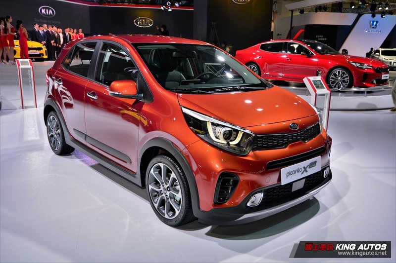 2018台北車展:《Kia》性能轎跑《Stinger》正式襲台 跨界休旅《Stonic》同步登場 2018台北車展:《Kia》性能轎跑《Stinger》正式襲台 跨界休旅《Stonic》同步登場