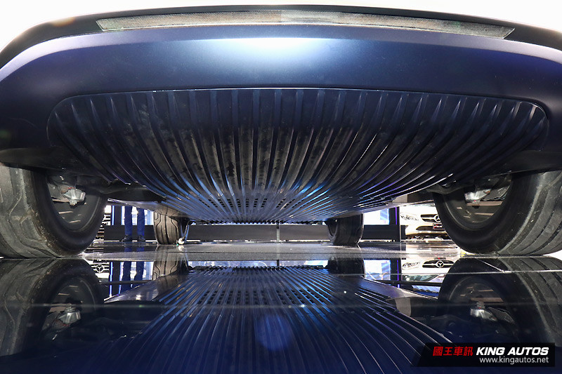 品牌邁入智慧電能時代的先驅 《Mercedes-Benz Concept EQ》車展現場體驗 品牌邁入智慧電能時代的先驅 《Mercedes-Benz Concept EQ》車展現場體驗