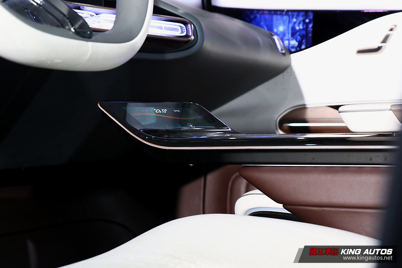 品牌邁入智慧電能時代的先驅 《Mercedes-Benz Concept EQ》車展現場體驗 品牌邁入智慧電能時代的先驅 《Mercedes-Benz Concept EQ》車展現場體驗