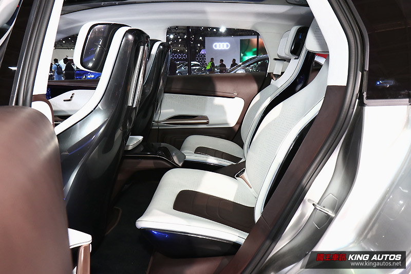 品牌邁入智慧電能時代的先驅 《Mercedes-Benz Concept EQ》車展現場體驗 品牌邁入智慧電能時代的先驅 《Mercedes-Benz Concept EQ》車展現場體驗