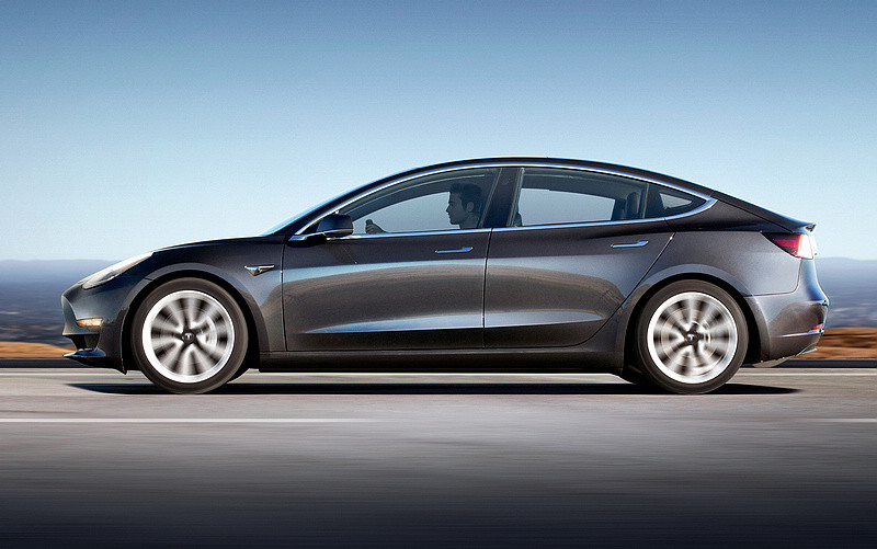 《Model 3》產能躍進 《Tesla》2017年度銷售成長33%突破10萬輛門檻 《Model 3》產能躍進 《Tesla》2017年度銷售成長33%突破10萬輛門檻