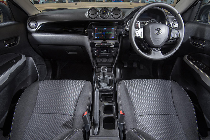 《Suzuki》推出《Ignis & Vitara》兩款全新特仕車型 宣告新年度重返英國銷售 《Suzuki》推出《Ignis & Vitara》兩款全新特仕車型 宣告新年度重返英國銷售