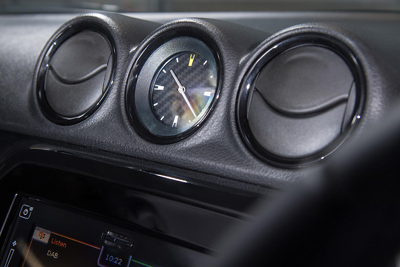 《Suzuki》推出《Ignis & Vitara》兩款全新特仕車型 宣告新年度重返英國銷售 《Suzuki》推出《Ignis & Vitara》兩款全新特仕車型 宣告新年度重返英國銷售