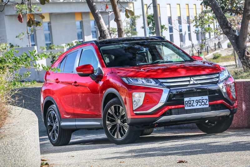 超越V90的成人防護+FCW、LDW標配!跑格休旅Eclipse Cross 95.9萬即可入主 超越V90的成人防護+FCW、LDW標配!跑格休旅Eclipse Cross 95.9萬即可入主