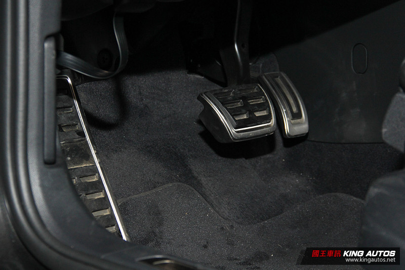 加味的舒適旅行車─《Volkswagen Passat Variant 380 TSI R-Line Performance》試駕 加味的舒適旅行車─《Volkswagen Passat Variant 380 TSI R-Line Performance》試駕