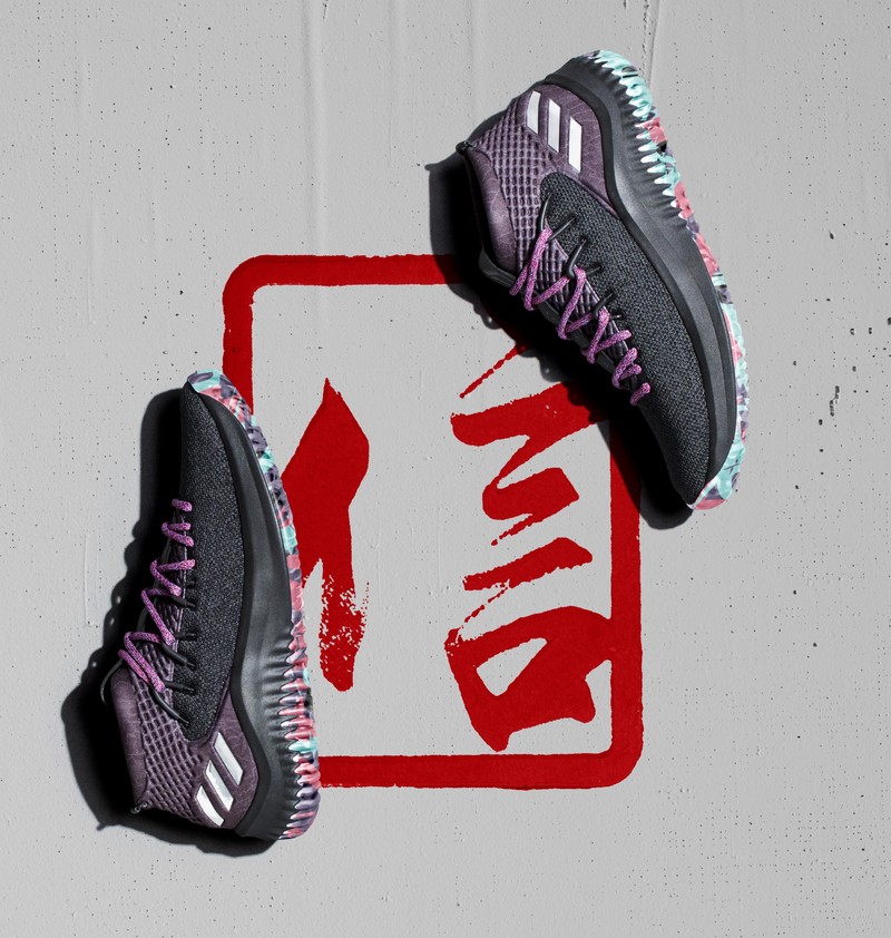 《Adidas》籃球首度藝術跨界農曆新年 「獒」配色籃球鞋 《Adidas》籃球首度藝術跨界農曆新年 「獒」配色籃球鞋