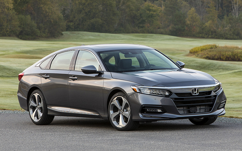 《Honda》與《Volvo》再次共享榮耀 《Accord》及《XC60》分獲2018北美年度風雲車首獎 《Honda》與《Volvo》再次共享榮耀 《Accord》及《XC60》分獲2018北美年度風雲車首獎