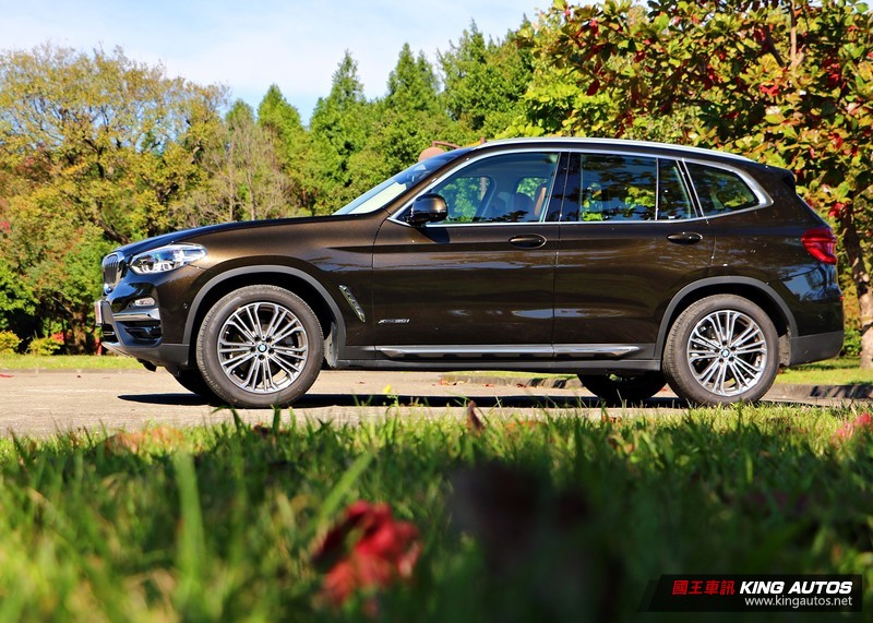 同中求異的用心─《BMW X3 xDrive30i》豪華運動版試駕,乘用篇 同中求異的用心─《BMW X3 xDrive30i》豪華運動版試駕,乘用篇