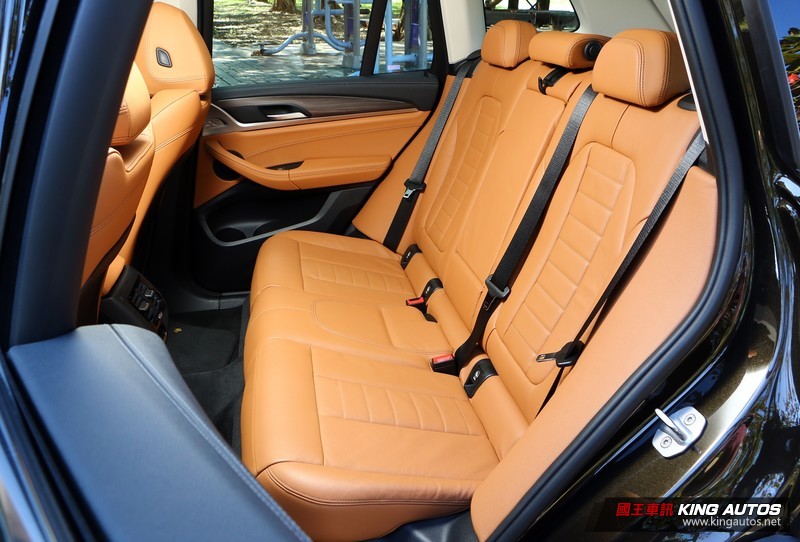 同中求異的用心─《BMW X3 xDrive30i》豪華運動版試駕,乘用篇 同中求異的用心─《BMW X3 xDrive30i》豪華運動版試駕,乘用篇