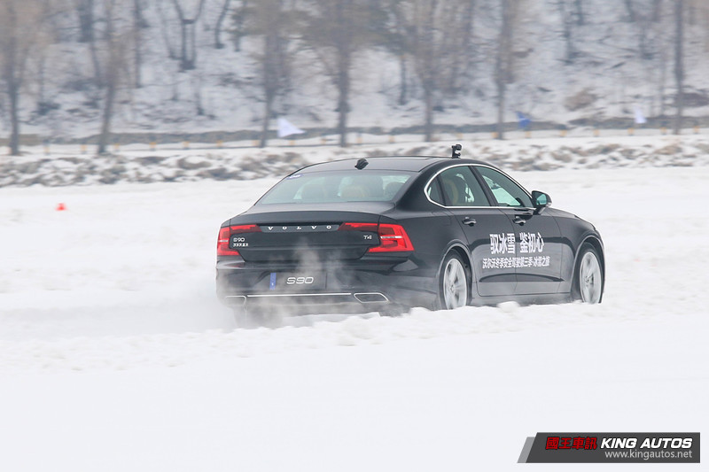 體驗勝過訓練─《Volvo》長春冰雪之旅冬季駕馭體驗 體驗勝過訓練─《Volvo》長春冰雪之旅冬季駕馭體驗