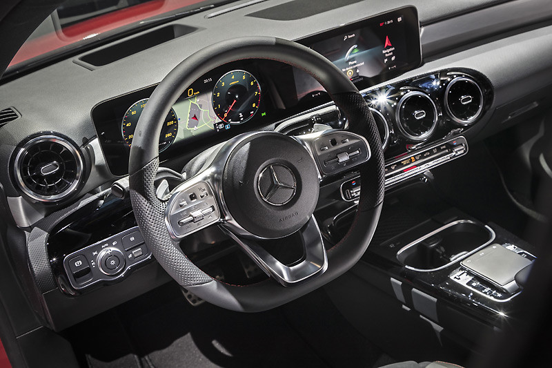 新世代NGCC家族開端 全新《Mercedes-Benz A-Class》荷蘭首發 新世代NGCC家族開端 全新《Mercedes-Benz A-Class》荷蘭首發