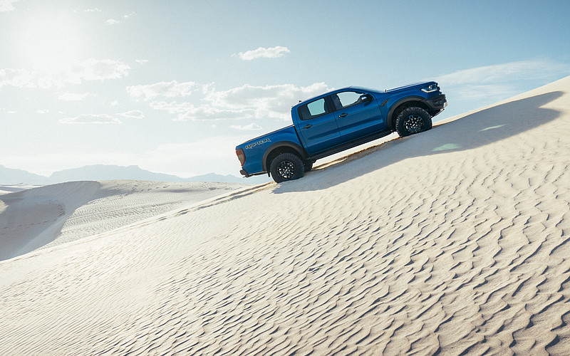 雙渦輪柴力入注 曠野迅猛龍《Ford Ranger Raptor》狹210hp猛力曼谷亮相 雙渦輪柴力入注 曠野迅猛龍《Ford Ranger Raptor》狹210hp猛力曼谷亮相