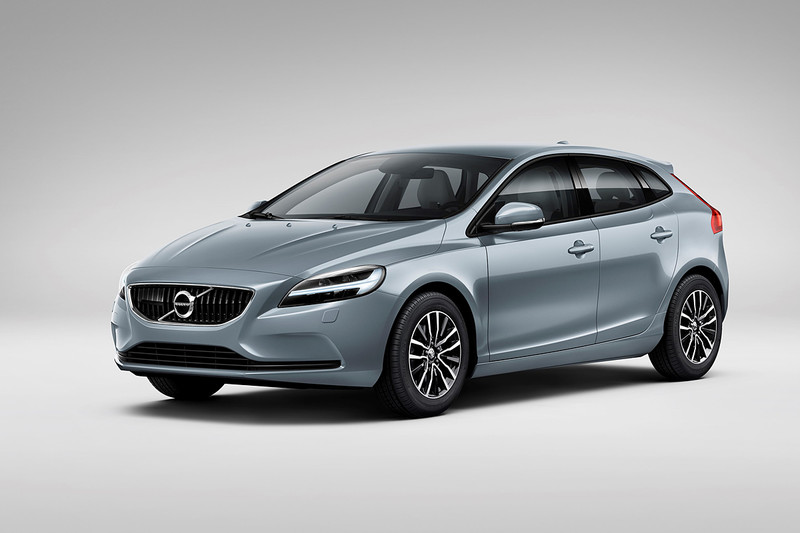 《V60》入門價下殺135萬元起 《Volvo》2月份促銷優惠實施中 《V60》入門價下殺135萬元起 《Volvo》2月份促銷優惠實施中