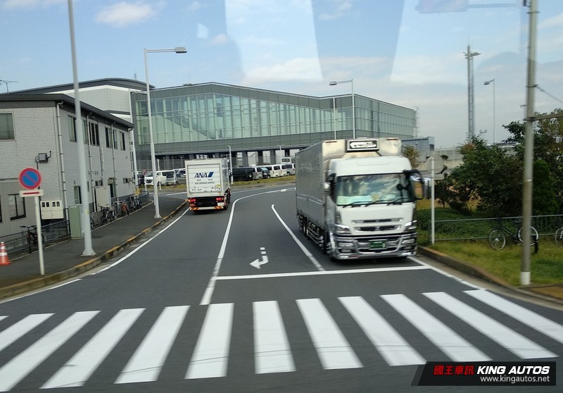 擔心出國開右駕車變三寶? 臺灣《右駕體驗課程》讓你出國前先練習 擔心出國開右駕車變三寶? 臺灣《右駕體驗課程》讓你出國前先練習