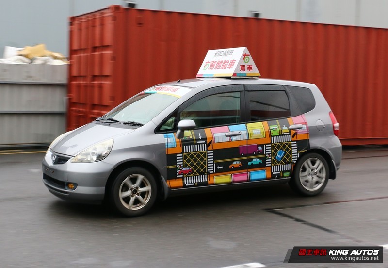 擔心出國開右駕車變三寶? 臺灣《右駕體驗課程》讓你出國前先練習 擔心出國開右駕車變三寶? 臺灣《右駕體驗課程》讓你出國前先練習