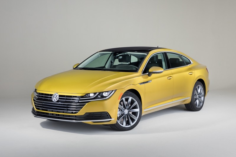 美規《Volkswagen Arteon》現身2018年芝加哥車展 美規《Volkswagen Arteon》現身2018年芝加哥車展