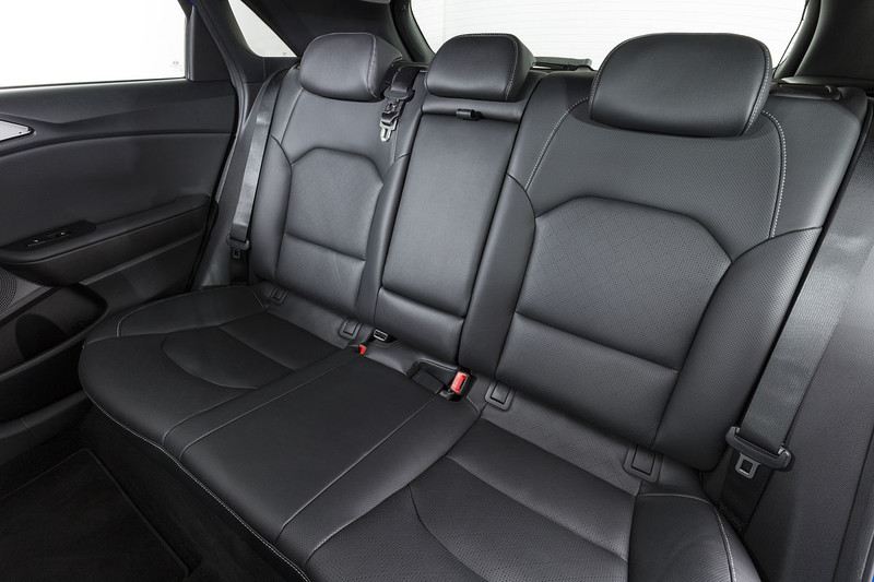 延續《Forte》設計元素 《Kia Ceed》五門掀背日內瓦展前曝光 延續《Forte》設計元素 《Kia Ceed》五門掀背日內瓦展前曝光