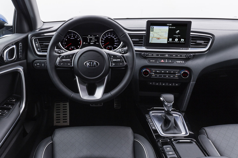 延續《Forte》設計元素 《Kia Ceed》五門掀背日內瓦展前曝光 延續《Forte》設計元素 《Kia Ceed》五門掀背日內瓦展前曝光