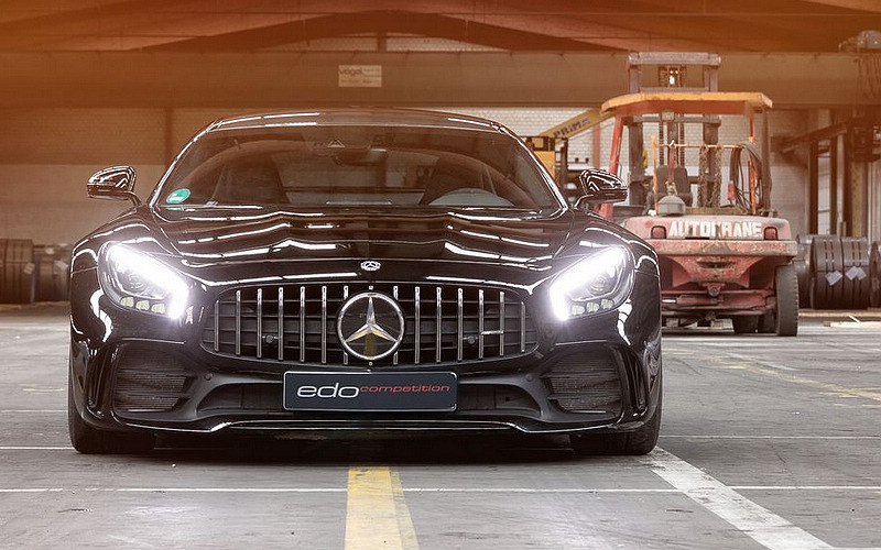 黑色星芒更顯耀眼 Edo Competition操刀《Mercedes-AMG GT R》直衝340hp不受限 黑色星芒更顯耀眼 Edo Competition操刀《Mercedes-AMG GT R》直衝340hp不受限