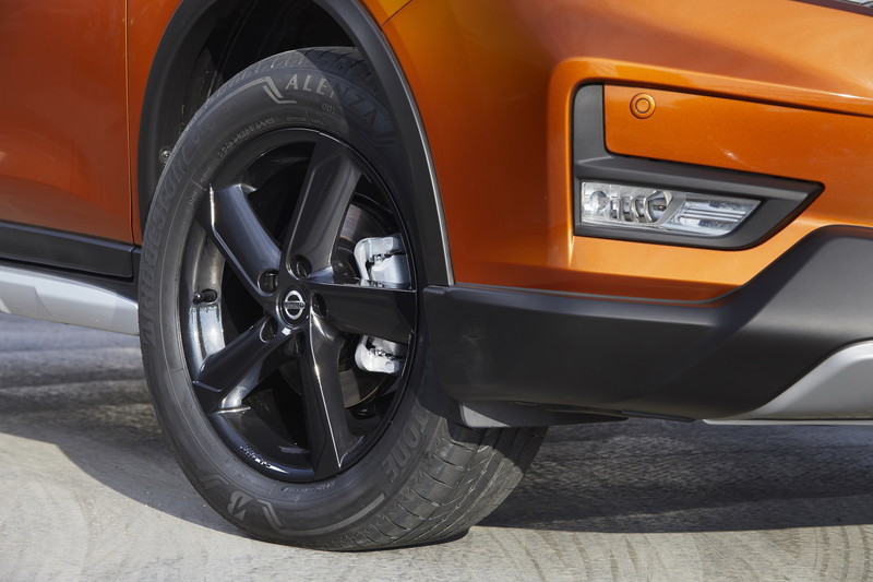 《Nissan X-Trail Platinum Edition SV》超值特仕英國登場 《Nissan X-Trail Platinum Edition SV》超值特仕英國登場