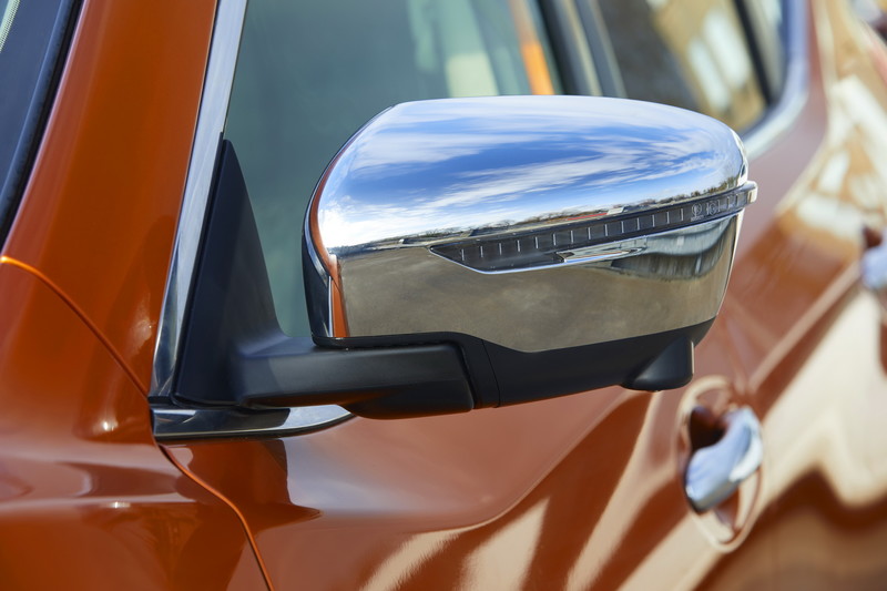 《Nissan X-Trail Platinum Edition SV》超值特仕英國登場 《Nissan X-Trail Platinum Edition SV》超值特仕英國登場